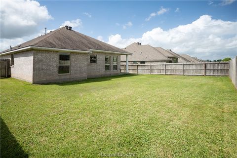 Tiny photo for 7408 Masters Drive, Navasota, TX 77868 (MLS # 26005859)