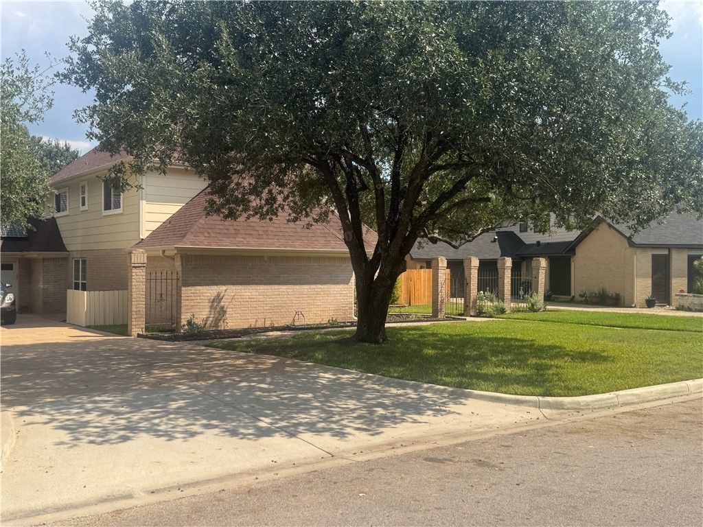 Photo of 205 Ember Glow Circle, College Station, TX 77840 (MLS # 25010515)