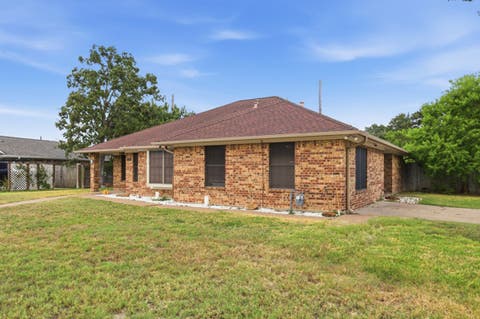 Tiny photo for 3727 Ravenwood Drive, Bryan, TX 77802 (MLS # 26009432)