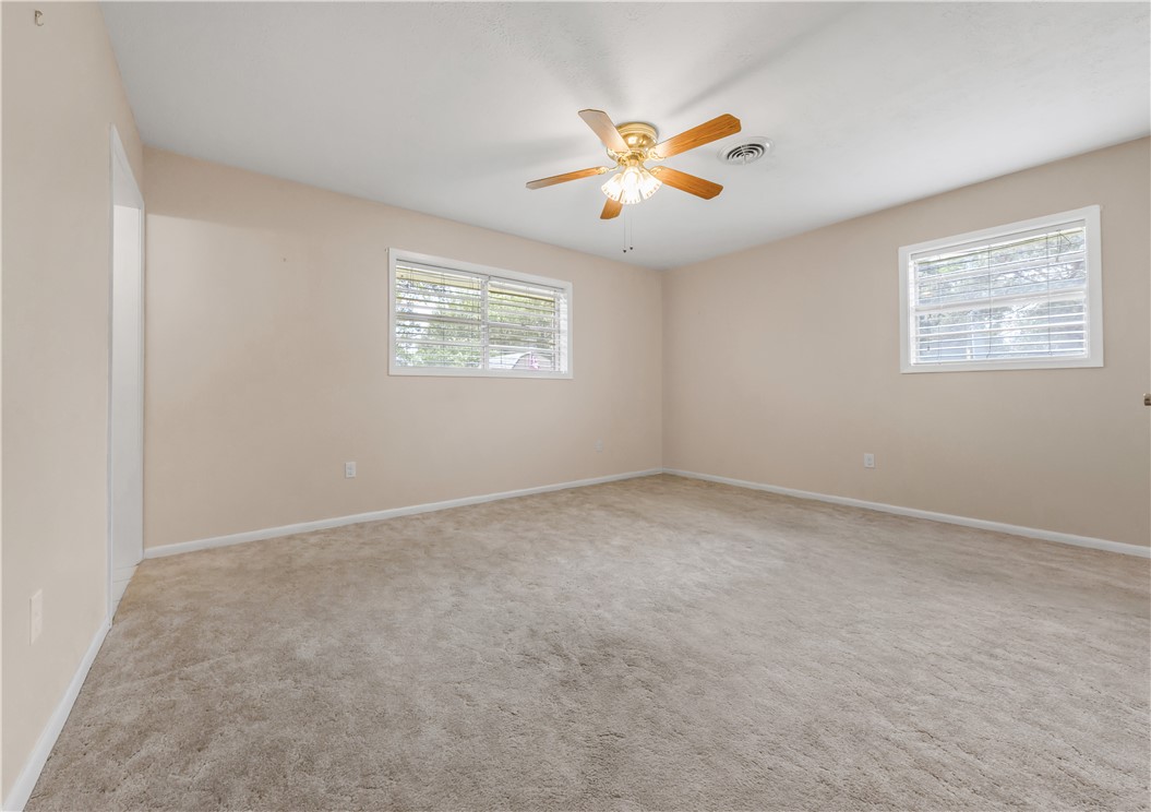 Bryan, Texas 77802, United States, 3 Bedrooms Bedrooms, ,2 BathroomsBathrooms,Residential,Active,170620