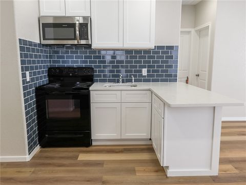 Tiny photo for 1518 Rochester Street, Bryan, TX 77803 (MLS # 25010602)