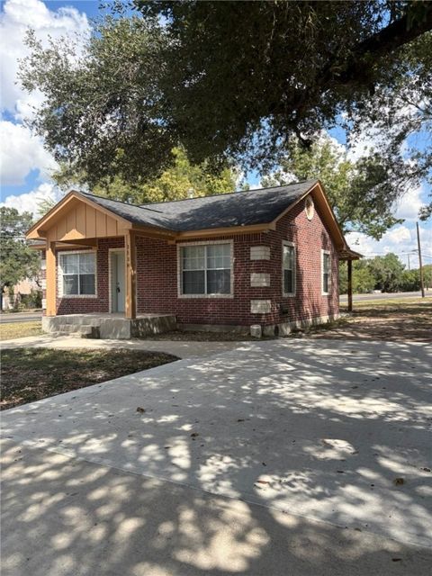 Tiny photo for 1518 Rochester Street, Bryan, TX 77803 (MLS # 25010602)