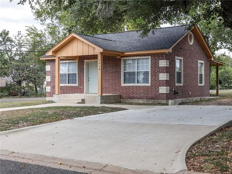 Tiny photo for 1518 Rochester Street, Bryan, TX 77803 (MLS # 25010602)