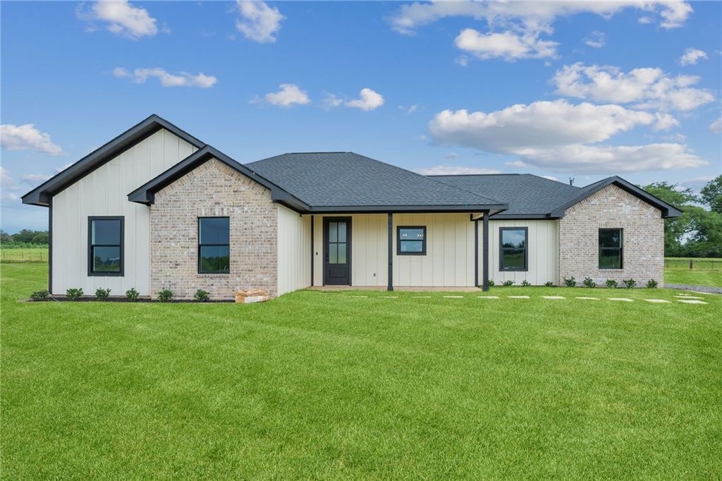 Photo of 4379 Collton Lane, Franklin, TX 77856 (MLS # 25012701)