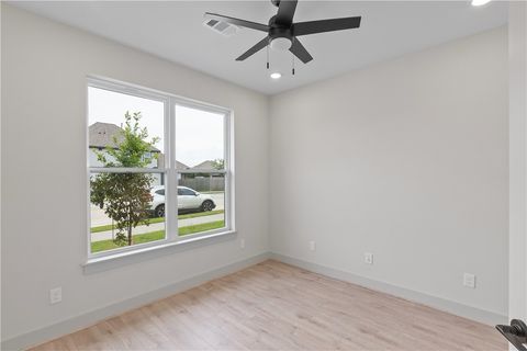 Tiny photo for 4018 Etonbury Avenue, College Station, TX 77845 (MLS # 25011046)
