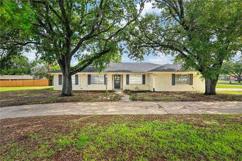 Tiny photo for 3501 Cavitt Avenue, Bryan, TX 77801 (MLS # 26005793)