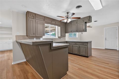 Tiny photo for 3501 Cavitt Avenue, Bryan, TX 77801 (MLS # 26005793)