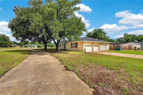 Tiny photo for 3501 Cavitt Avenue, Bryan, TX 77801 (MLS # 26005793)