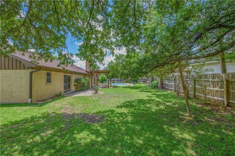 Tiny photo for 2401 Briar Oaks Drive, Bryan, TX 77802 (MLS # 26006741)