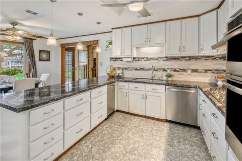 Tiny photo for 2401 Briar Oaks Drive, Bryan, TX 77802 (MLS # 26006741)