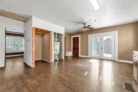 Tiny photo for 800 S Ennis Street, Bryan, TX 77803 (MLS # 25012383)