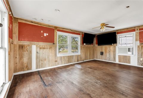 Tiny photo for 800 S Ennis Street, Bryan, TX 77803 (MLS # 25012383)