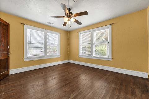 Tiny photo for 800 S Ennis Street, Bryan, TX 77803 (MLS # 25012383)