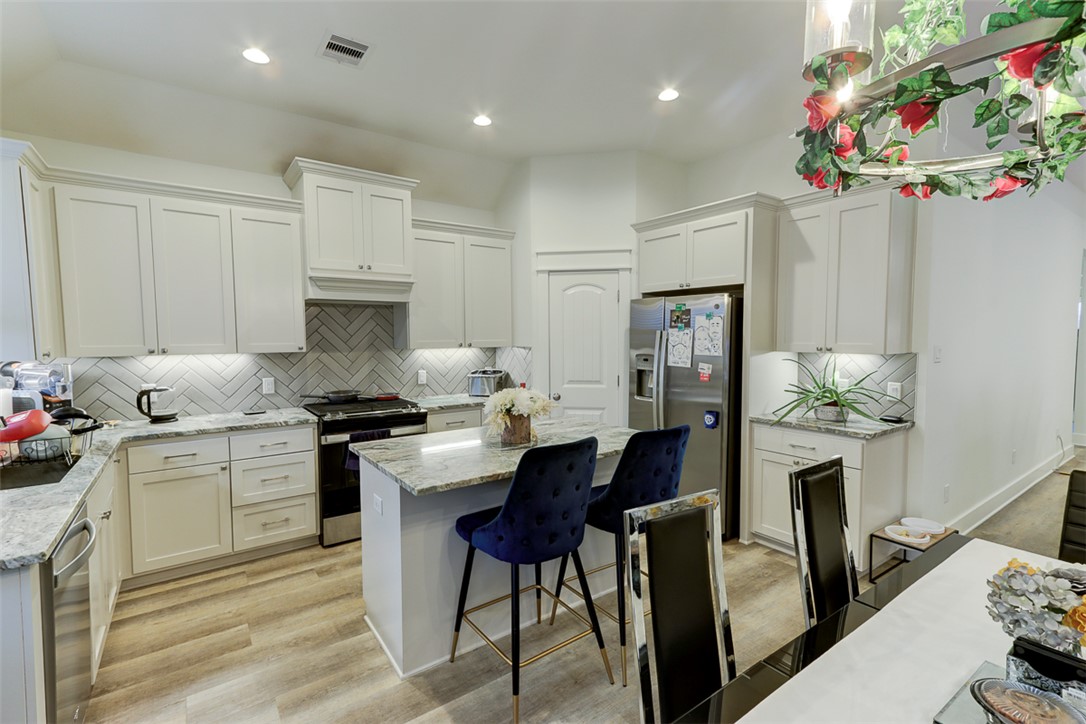 College Station, Texas 77845, United States, 3 Bedrooms Bedrooms, ,2 BathroomsBathrooms,Residential,Active,5816