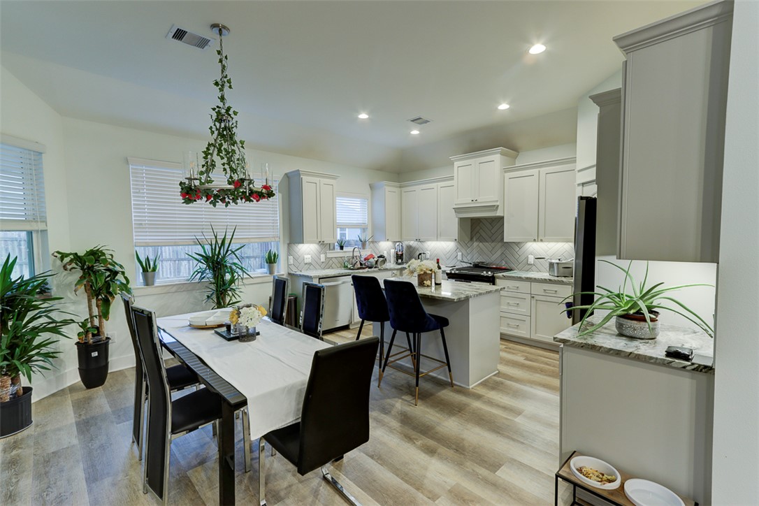 College Station, Texas 77845, United States, 3 Bedrooms Bedrooms, ,2 BathroomsBathrooms,Residential,Active,5816