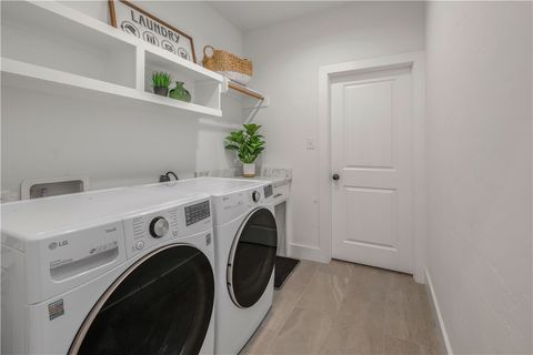 Tiny photo for 1920 Cottonwood Terrace Court, College Station, TX 77845 (MLS # 26002486)