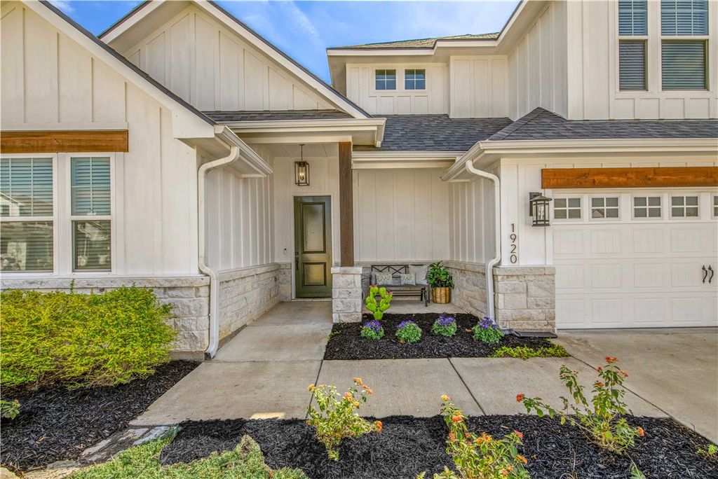 Photo of 1920 Cottonwood Terrace Court, College Station, TX 77845 (MLS # 26002486)