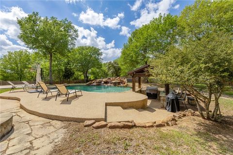 Tiny photo for 2005 Old May Court, College Station, TX 77845 (MLS # 26003883)