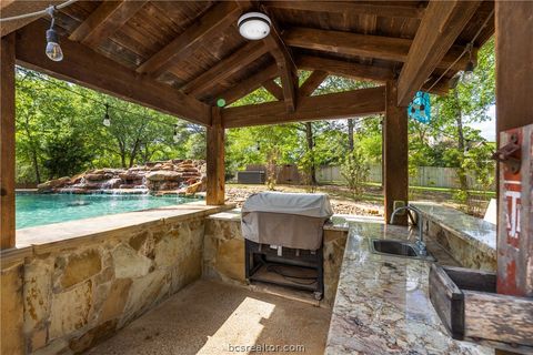 Tiny photo for 2005 Old May Court, College Station, TX 77845 (MLS # 26003883)