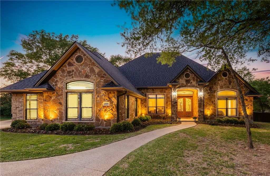 Photo of 2005 Old May Court, College Station, TX 77845 (MLS # 26003883)