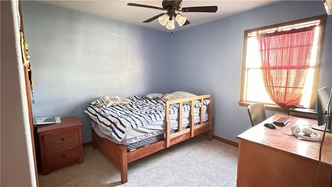 Tiny photo for 404 Wilson Street N, Madisonville, TX 77864 (MLS # 26001617)