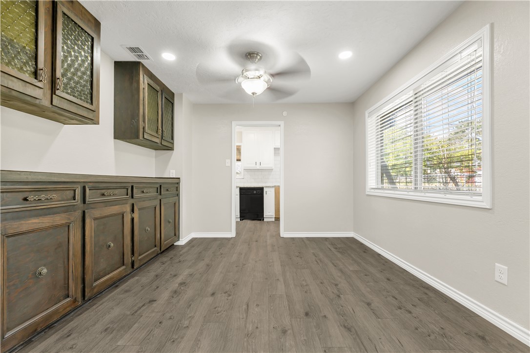 College Station, Texas 77840, United States, 4 Bedrooms Bedrooms, ,2 BathroomsBathrooms,Residential,Active,204471