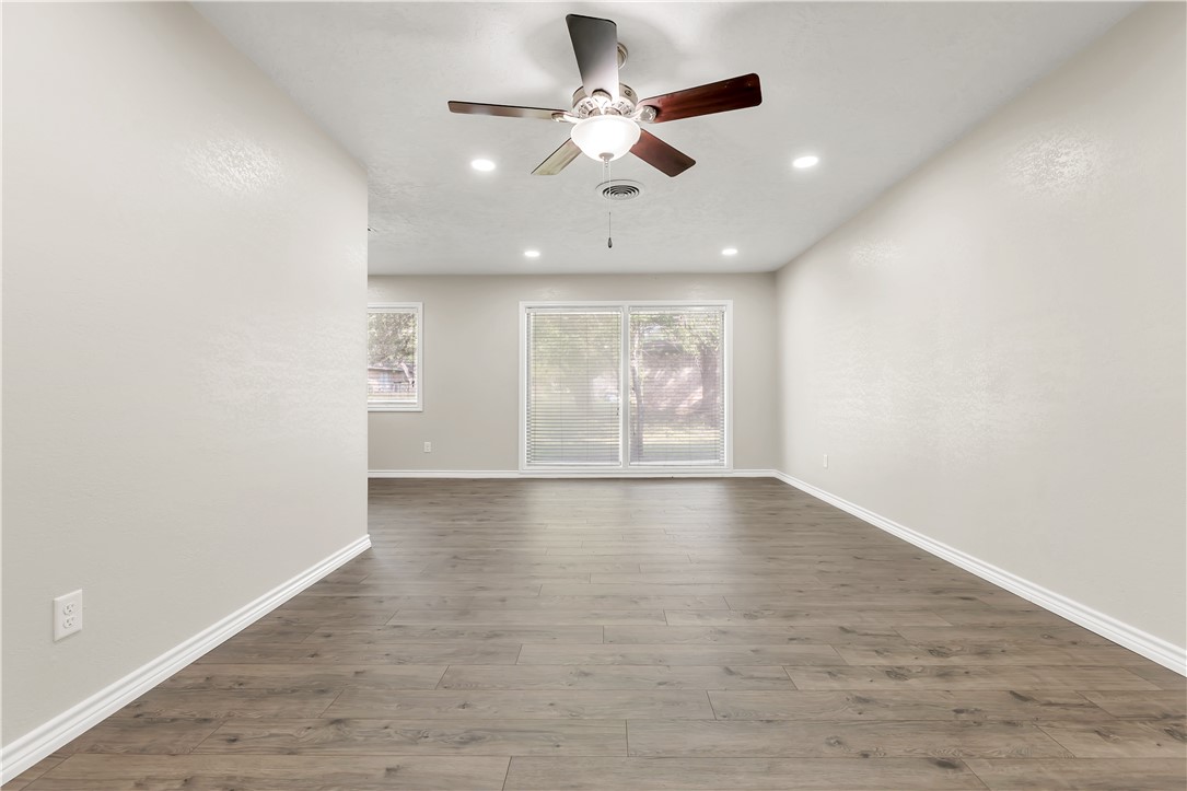 College Station, Texas 77840, United States, 4 Bedrooms Bedrooms, ,2 BathroomsBathrooms,Residential,Active,204471