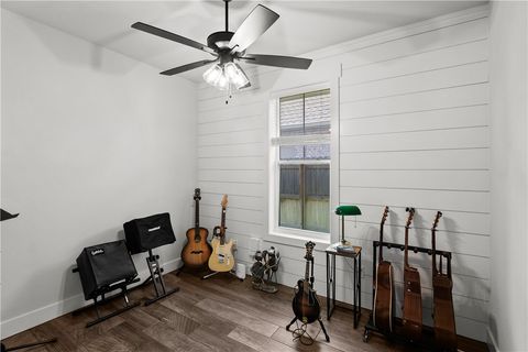 Tiny photo for 2914 Spector Drive, Bryan, TX 77808 (MLS # 25011084)