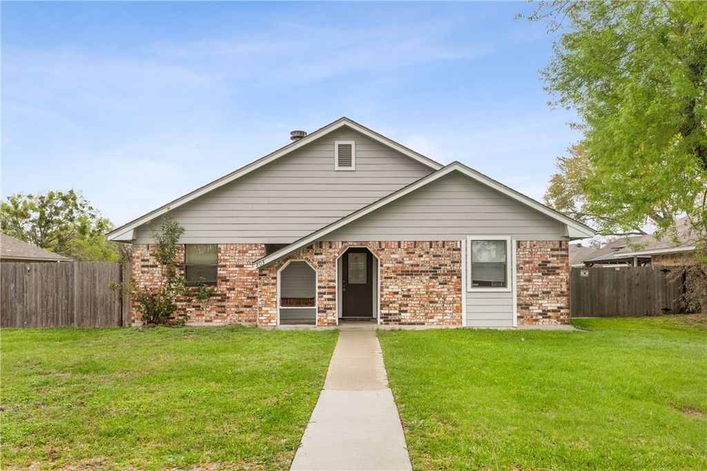Photo of 803 Camellia Court, College Station, TX 77840 (MLS # 26002962)