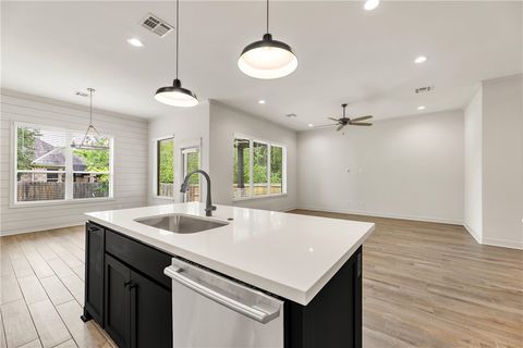 Tiny photo for 3511 Wildwood Court, Bryan, TX 77808 (MLS # 26004501)