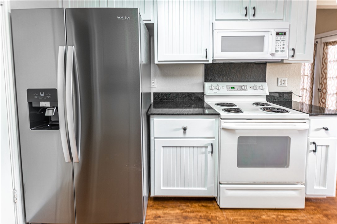 College Station, Texas 77840, United States, 3 Bedrooms Bedrooms, ,2 BathroomsBathrooms,Residential,Pending,21291