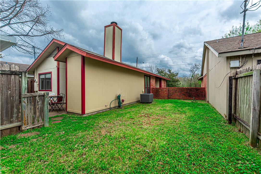 College Station, Texas 77840, United States, 3 Bedrooms Bedrooms, ,2 BathroomsBathrooms,Residential,Pending,21291