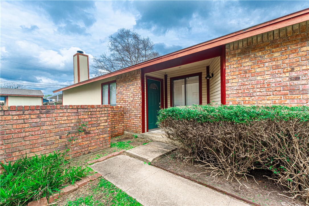 College Station, Texas 77840, United States, 3 Bedrooms Bedrooms, ,2 BathroomsBathrooms,Residential,Pending,21291