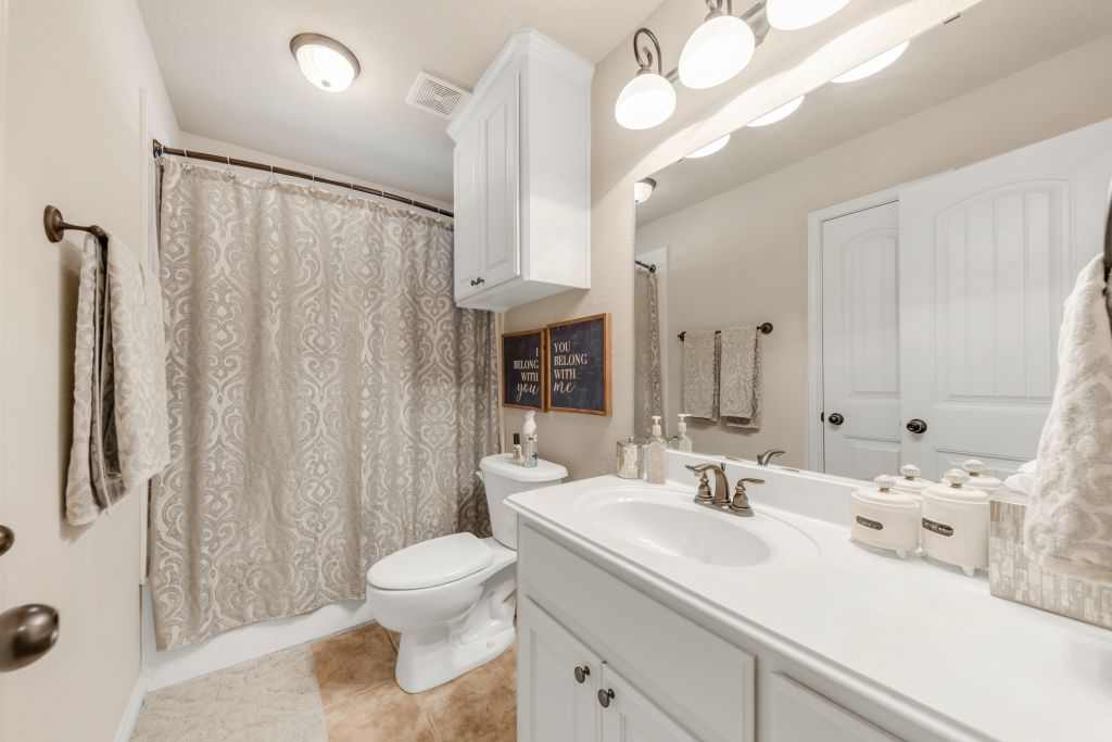 College Station, Texas 77845, United States, 3 Bedrooms Bedrooms, ,3 BathroomsBathrooms,Residential,Active,96935