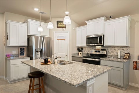 Tiny photo for 2022 Chief Street, Bryan, TX 77807 (MLS # 26012569)