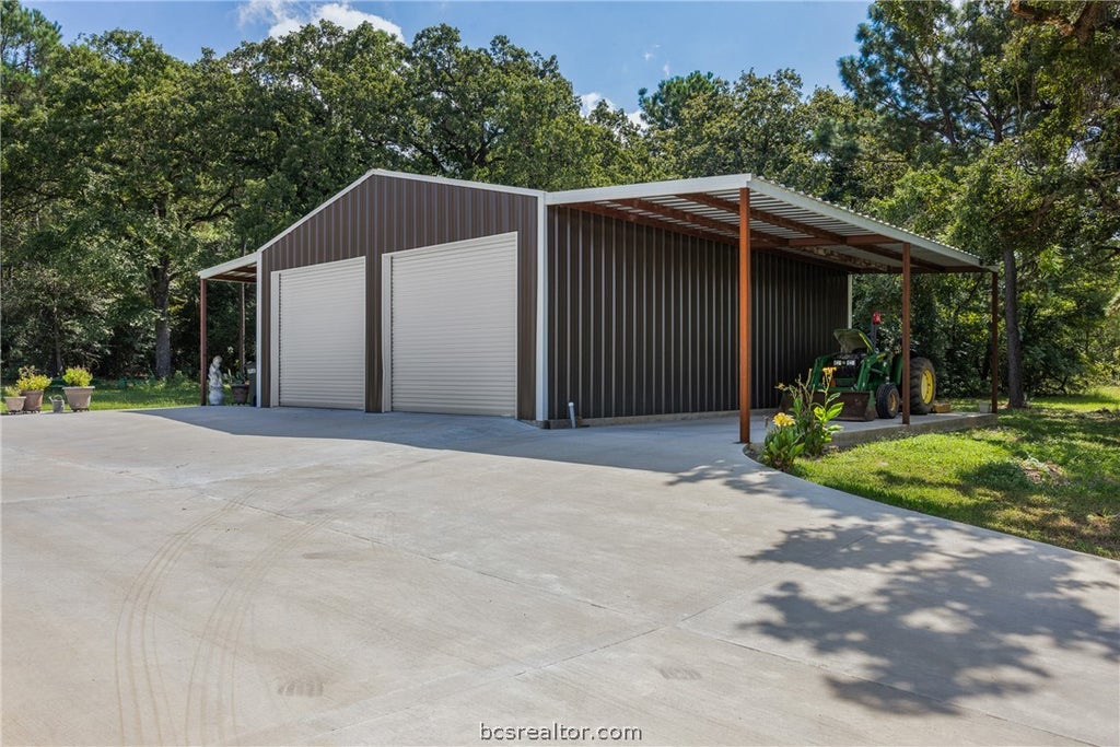 Photo of 14706 Highway 90 N, Bedias, TX 77831 (MLS # 26010880)