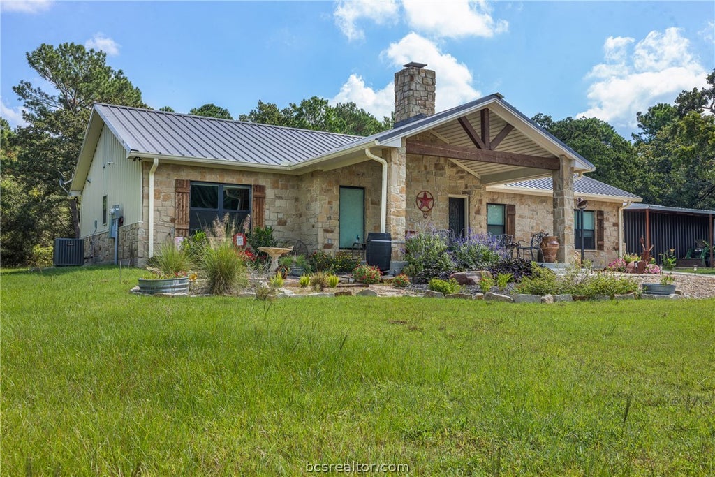 Photo of 14706 Highway 90 N, Bedias, TX 77831 (MLS # 26010880)