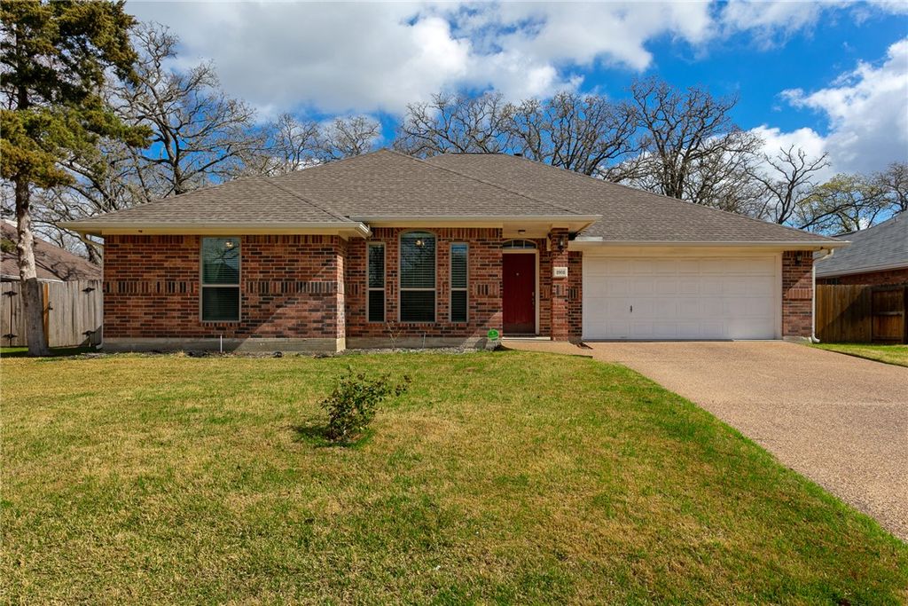 Photo of 2905 Mirrormere Circle, Bryan, TX 77807 (MLS # 26002871)