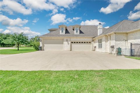 A home in Iola