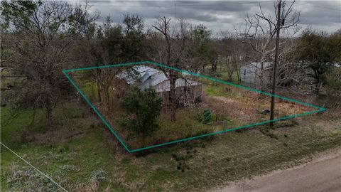 Tiny photo for 803 S Burleson Avenue, Cameron, TX 76520 (MLS # 26002318)