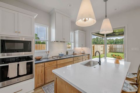 Tiny photo for 2319 Rivercane Court, College Station, TX 77845 (MLS # 26000182)