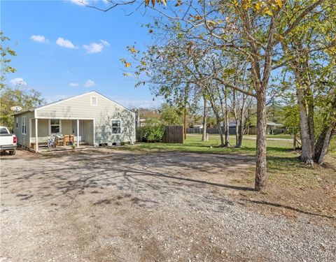 Tiny photo for 1610 Una Avenue, Bryan, TX 77803 (MLS # 25012679)