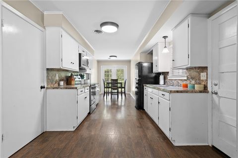 Tiny photo for 508 Victoria Avenue, Navasota, TX 77868 (MLS # 26004490)