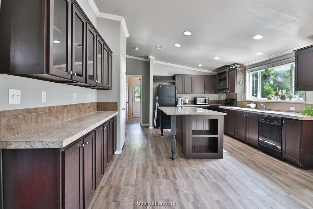 Caldwell, Texas 77836, United States, 3 Bedrooms Bedrooms, ,2 BathroomsBathrooms,Residential,Pending,46815