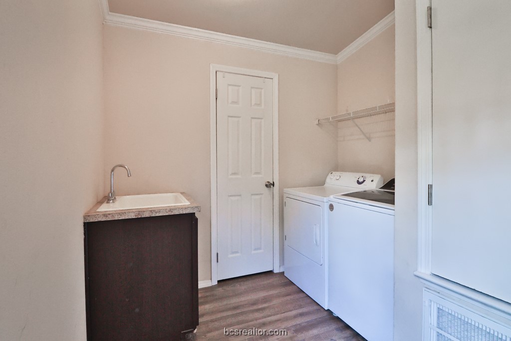 Caldwell, Texas 77836, United States, 3 Bedrooms Bedrooms, ,2 BathroomsBathrooms,Residential,Pending,46815