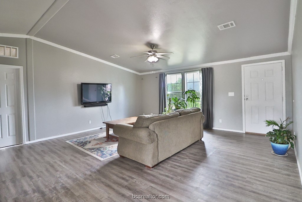 Caldwell, Texas 77836, United States, 3 Bedrooms Bedrooms, ,2 BathroomsBathrooms,Residential,Pending,46815