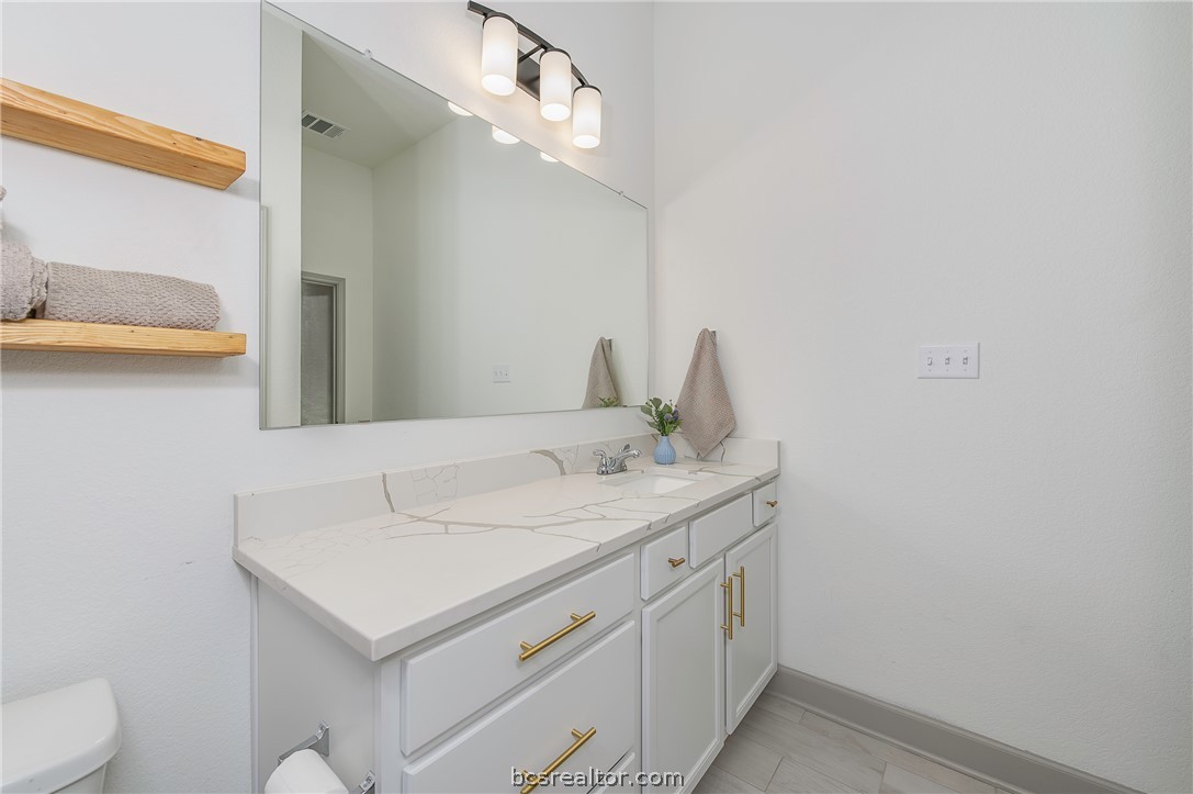 Picture for the property 26006675, 4 beds, 3 baths