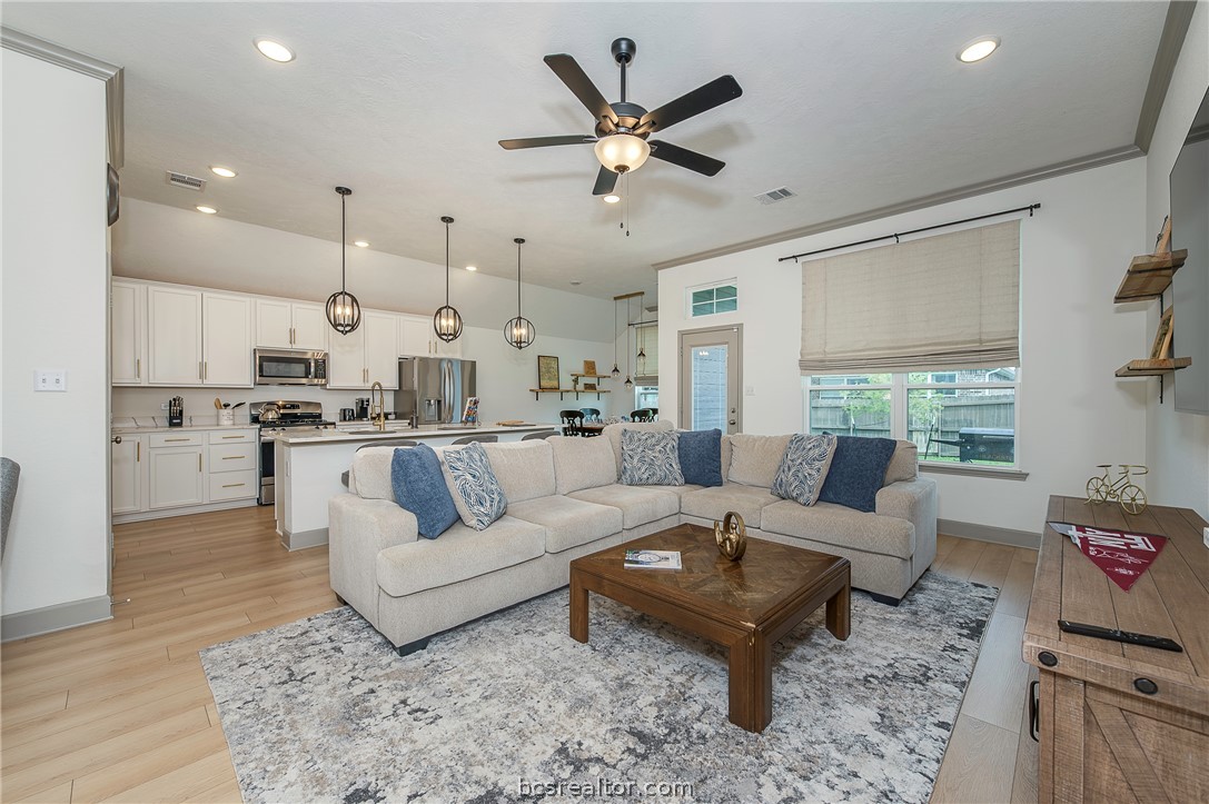 Picture for the property 26006675, 4 beds, 3 baths