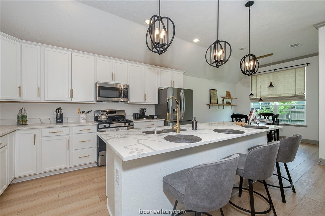 Picture for the property 26006675, 4 beds, 3 baths