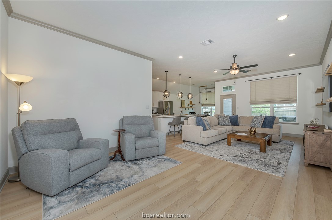 Picture for the property 26006675, 4 beds, 3 baths